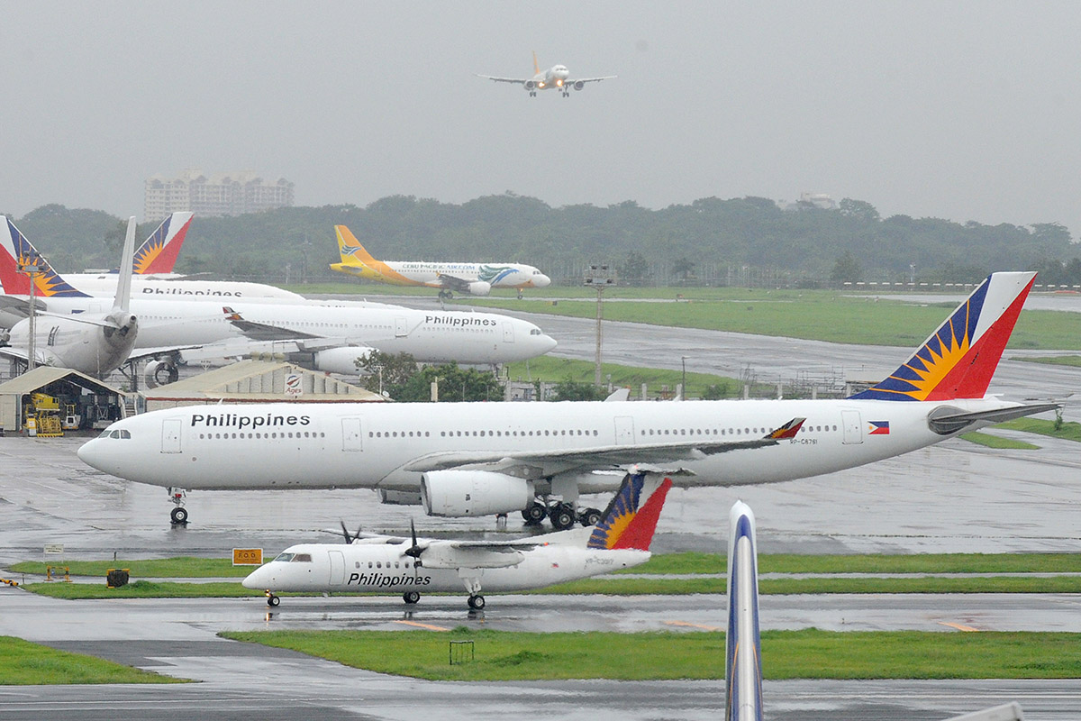 Philippine airlines. Филиппинские авиалинии самолет. Philippine Airport.