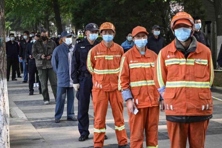 Mass testing carried out in an area in Beijing